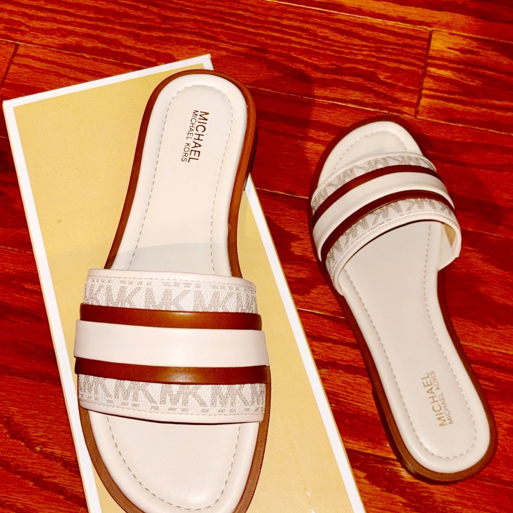 NIB 🔥 Michael Kors CASSANDRA STRIPE Logo Sandal 7.5 🔥 - Picture 11 of 11